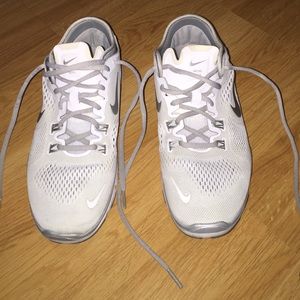 ON HOLD All white Nike 5.0