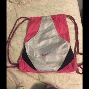 Nike drawstring bag