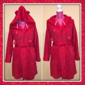❤️BNWT- Red Victoria's Secret fleece robe!