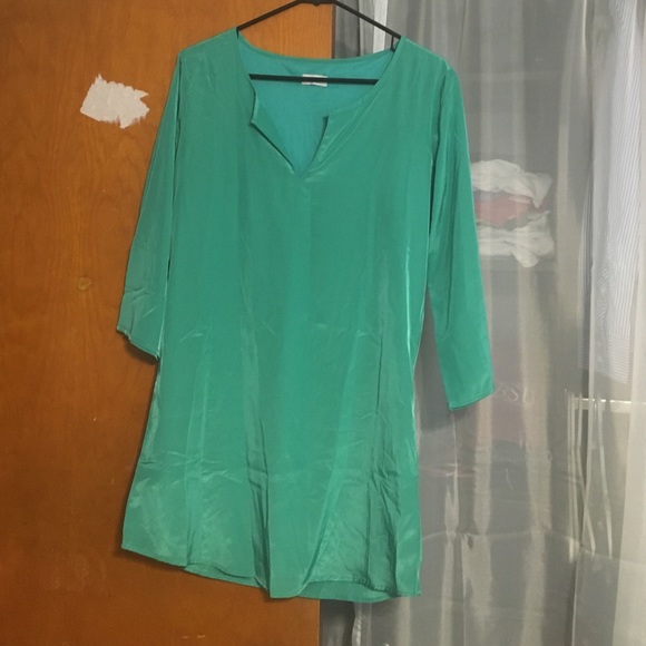 Green long sleeve Tobi dress