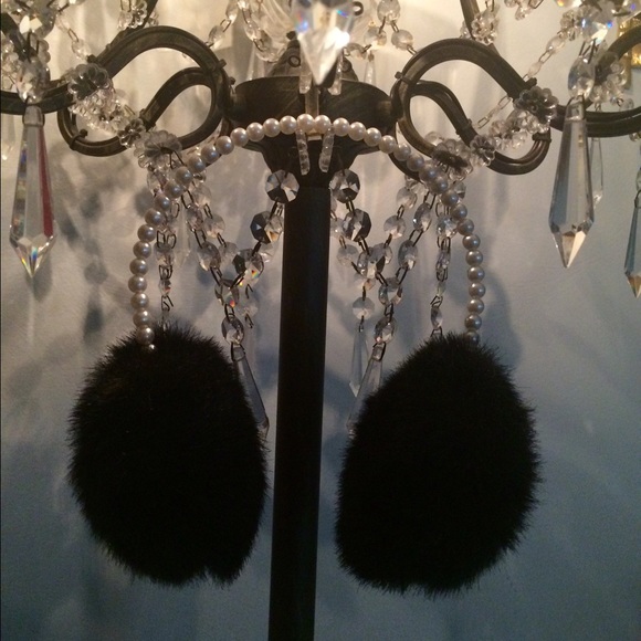 Black Rabbit Fur❤️Earmuffs w/Pearls - Picture 2 of 2