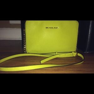 Michael Kors Jet Set Travel East West Crossbody