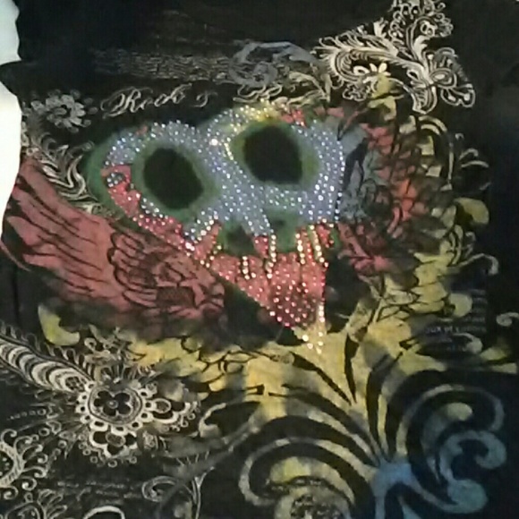 Top - Picture 2 of 3