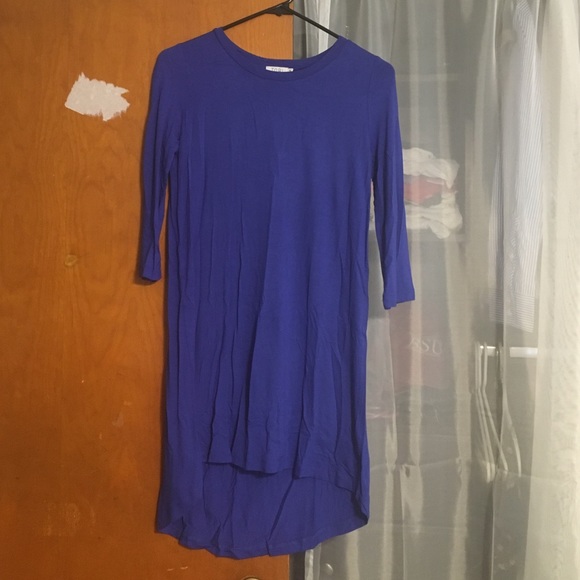 Long sleeve blue Tobi dress.