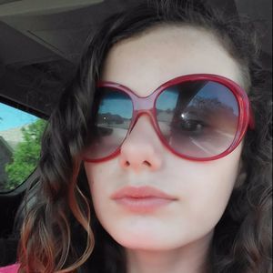 Meet your Posher, Meagan