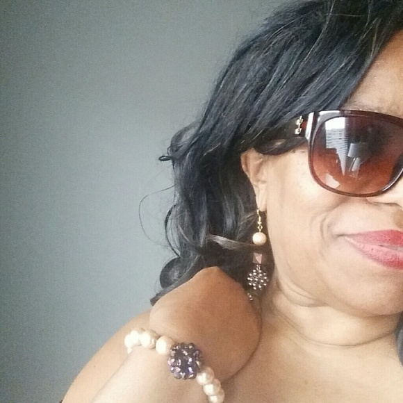 Glass pearl bracelet - Picture 2 of 2