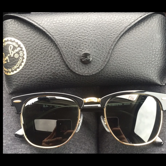 Ray ban Clubmaster sunglasses (authentic)