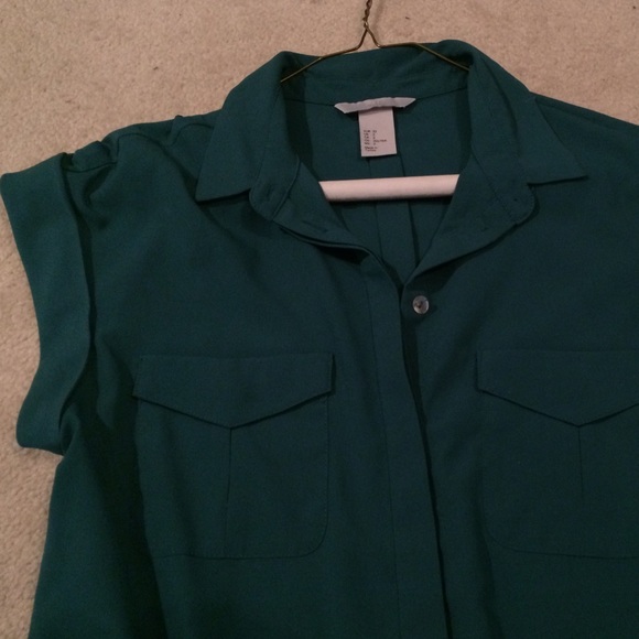 H&M Top - Picture 2 of 3