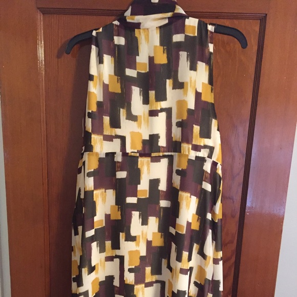 Dress - Picture 2 of 3