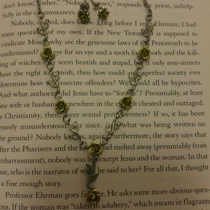 Green Roses Necklace and Earrings Set