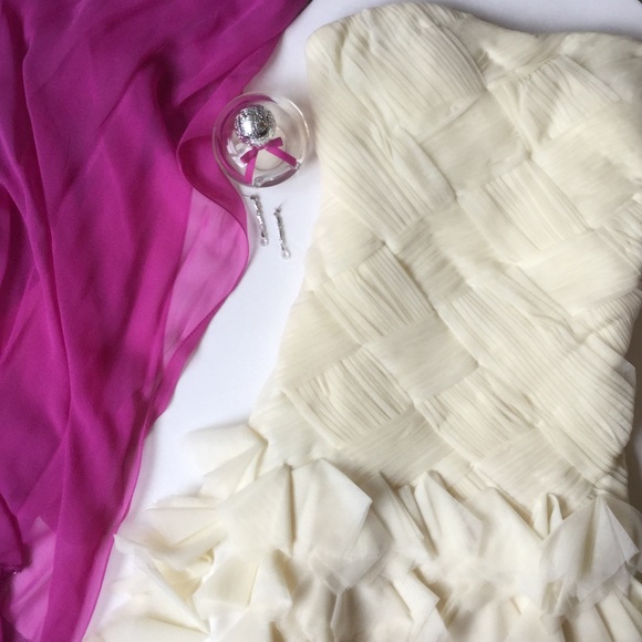 HP! 🎉 Aidan Mattox Ivory Strapless Dress