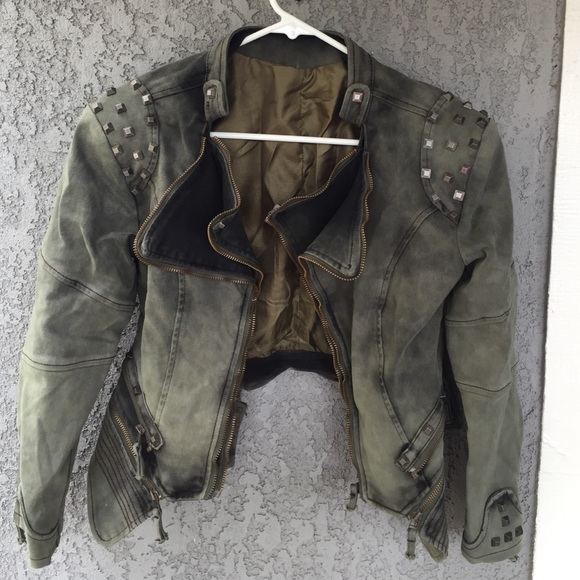 Army green thick, warm bomber jacket