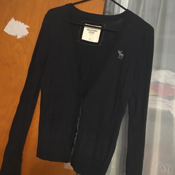 A&F navy cardigan M