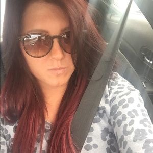 Meet your Posher, Nina