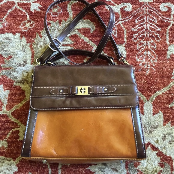 Crossbody leather bag