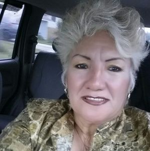 Meet your Posher, Laurins