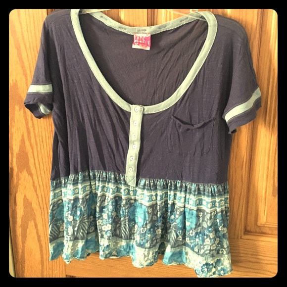 Free people top size s, style # f514u007
