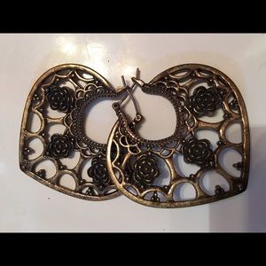 Lucky Brand heart earrings