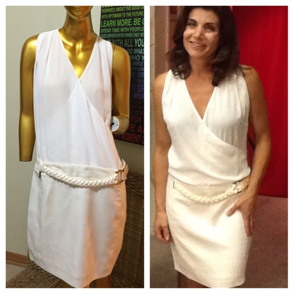 CLOTHING - Picture 2 of 2