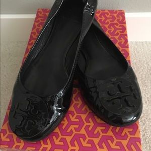 Tory Burch Reva - Black Patent Leather, Size 8