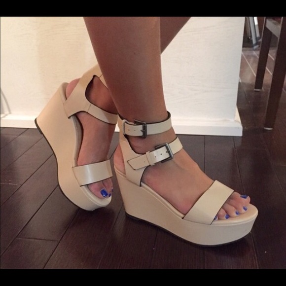 !!iN SEARCH OF!!! BC Footwear 'Caught Up' wedge