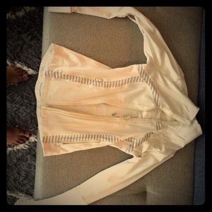 Lululemon Define Jacket size 2/4