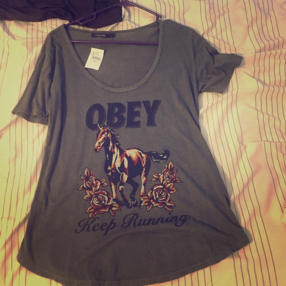 Obey shirt