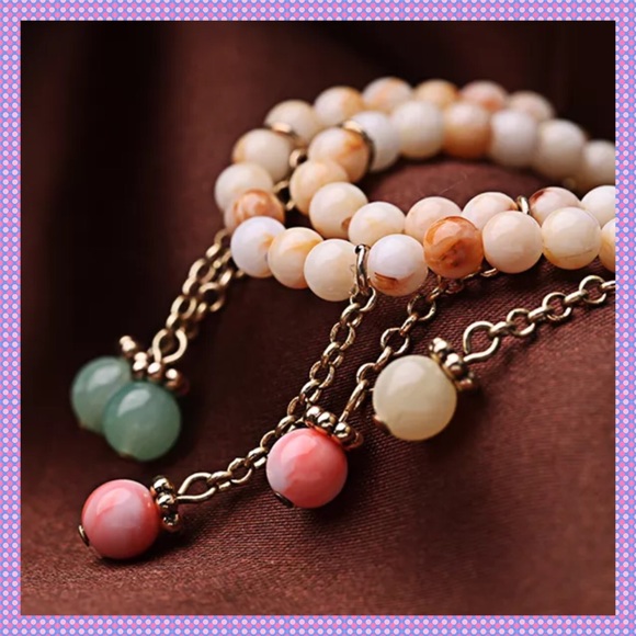 πglass bead bracelet with bead dangles - Picture 3 of 4