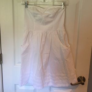 White strapless dress