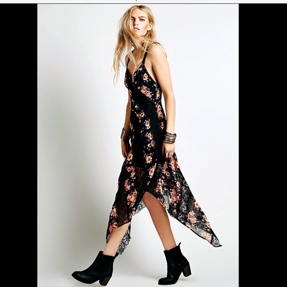 Free People black lace & floral Maxi Dress NWOT 6 - Picture 2 of 4