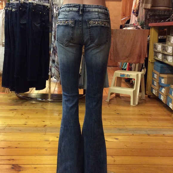 Miss Me jeans SOLD - Picture 3 of 4