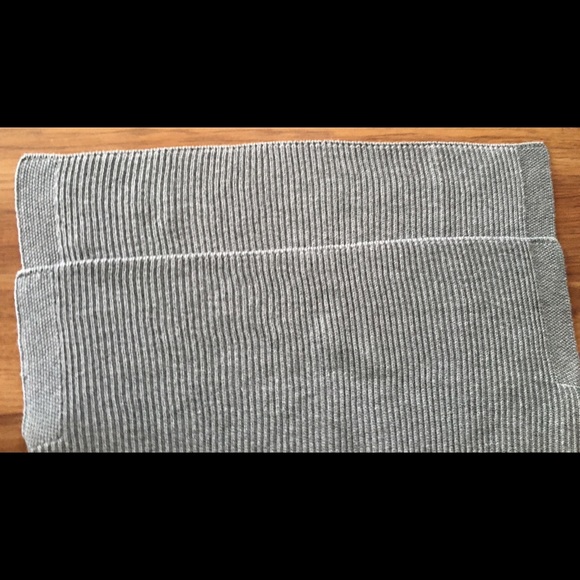 Sweater - Picture 3 of 3