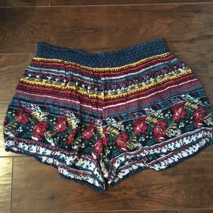 Floral flow shorts