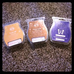 3 scentsy warmer bars