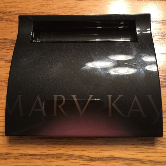 Mary Kay Compact