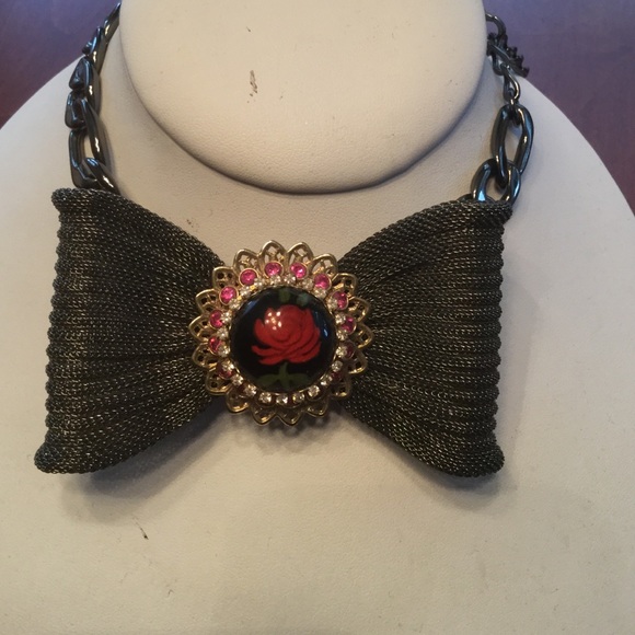 Betsy Johnson Bow Necklace - Picture 2 of 3