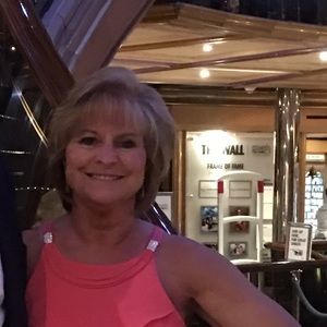 Meet your Posher, Deborah