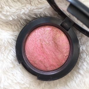 Hand Finish mineralized blush! ❤️