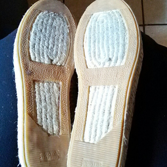 Dark Cuir - Picture 3 of 4