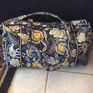 Vera Bradley - small duffle