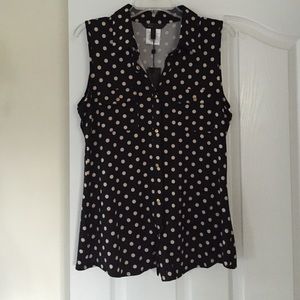 Bcbg sleeveless dot top NWT