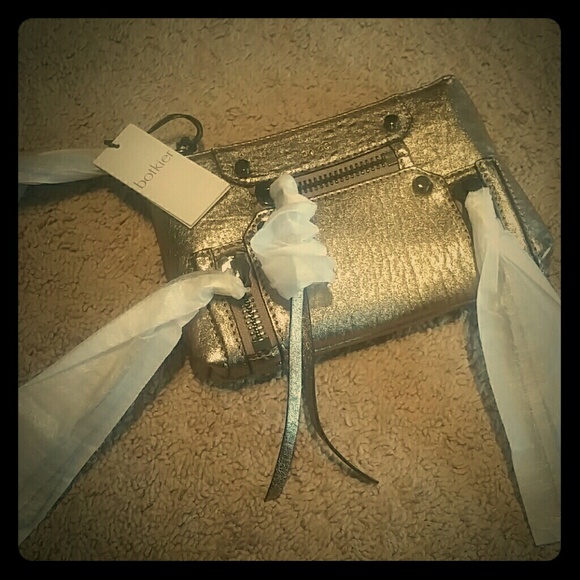 Botkier Handbags - Botkier wristlet brand new