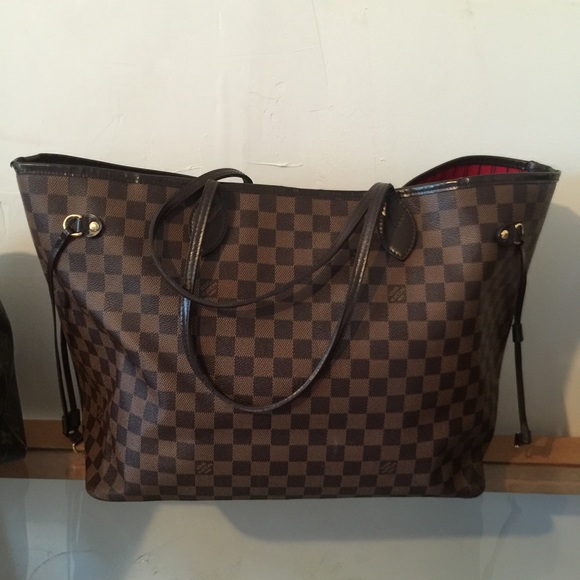 SOLD Authentic Louis Vuitton Neverfull GM