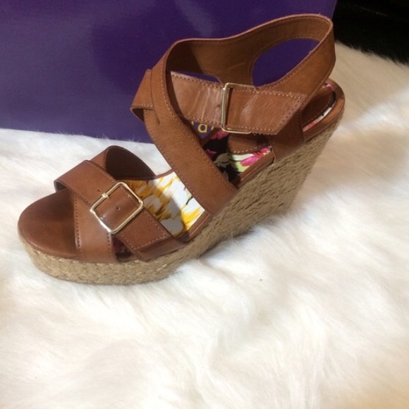 Madden girl stackful wedges