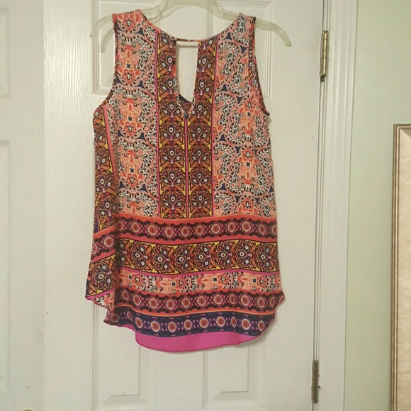 Shell Top Blouse - Picture 4 of 4
