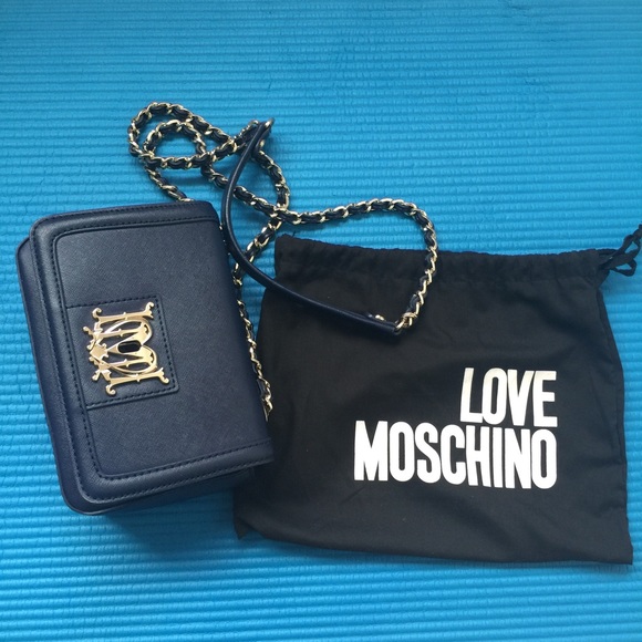 Love Moschino Crossbody w/ free fragment sample - Picture 2 of 4