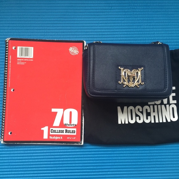 Love Moschino Crossbody w/ free fragment sample - Picture 4 of 4