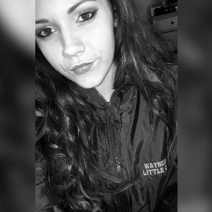 Meet your Posher, Adrian