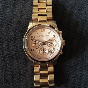Michael Kors Rose Gold-Tone Runway Midsized Watch
