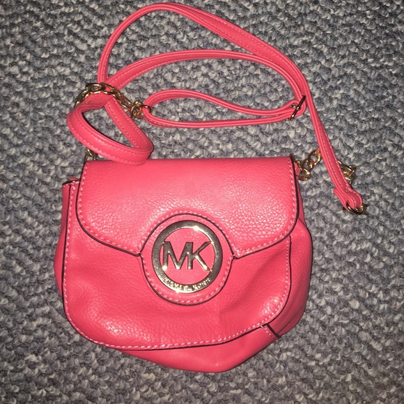Authentic Michael Kors bag(barely used)